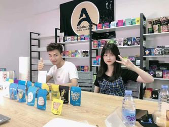 Shenzhen Mega Packaging Co.,Ltd Produktionslinie des Herstellers