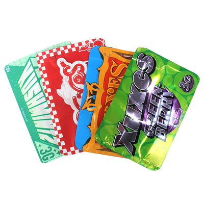 kaufen Glänzende Verpackung Weed Mylar Stand Up Taschen kundenspezifischer Stand Up Reißverschluss online manufacture